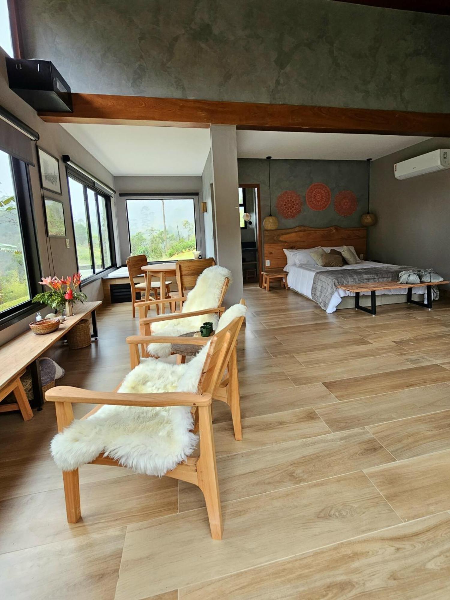 サンタ・テレサ Vila Pinheiroヴィラ エクステリア 写真